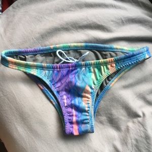 Jolyn European Bottoms multicolor scale print!